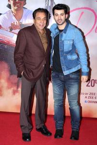 WATCH: Dharmendra sets the stage for grandson Karan