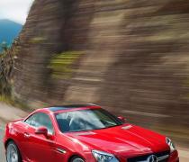 Mercedes launches SLK 55 AMG priced at Rs 1.26 crore