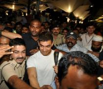 PIX: Aamir Khan returns from Haj pilgrimage