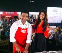Shilpa Shetty, Sonam, Bipasha: Bollywood gals' obsession with food!