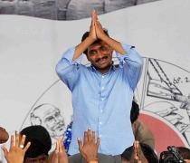 CBI grills Jagan for 7 hours, YSR Cong chalks out Plan B