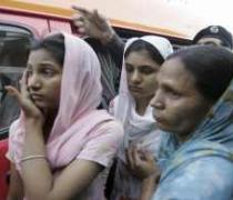 Sarabjit's family reaches Punjab village, funeral tomorrow