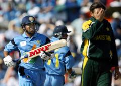 Relive nail-biting, epic Indo-Pak matches...