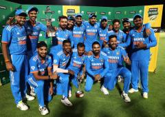 Rahul hails fight in young Indian squad