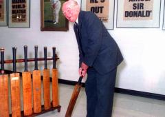 Bradman's 'baggy green' worn vs India breaks record