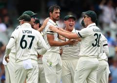 Starc pleased with proceedings on Day 1