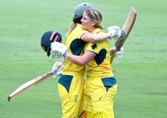 Australia women thrash India; seal ODI series