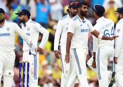 Bumrah 'trying to help in-transition' bowling attack