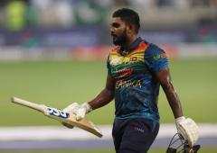 Hasaranga steps down as Sri Lanka T20 captain