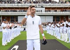 England seal innings win in Anderson's farewell Test