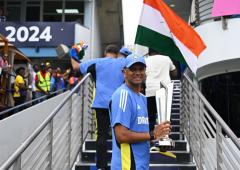 Dravid era ends; Gambhir frontrunner for India coach