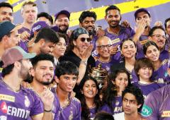 SRK's heartfelt note to his 'champs' KKR