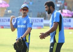 India play for pride as trial by spin awaits in Mumbai