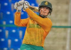 Hashim Amla grooms a rising Proteas star