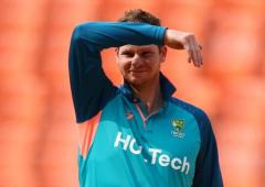 Smith praises 'near flawless' Australia after SL rout