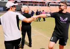 Old Teammates Gambhir, McCullum Reunite