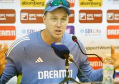 Champions Trophy: Morkel leaves India camp after...