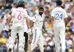 Bumrah 'made Aussie top-order batters look silly'