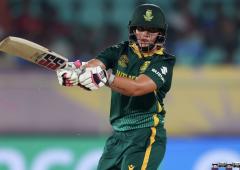 PIX: De Klerk, Wolvaardt help SA stun India 