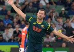 How Hazlewood scripted India's downfall at MCG