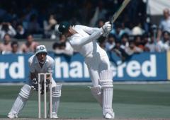Ex Pak batter relives cricket glory and Bollywood days