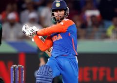 Asia Cup conquered! Varma's bat, Kuldeep's spin crush Pak