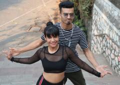 Video: India's sexiest dancing duo 