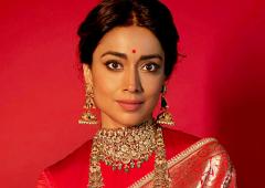 How Shriya, Sobhita celebrated National Handloom Day