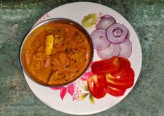 Recipe: Manisha's Two-State Mutton Curry