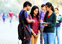 Rs 10,000 Scholarship For College Education