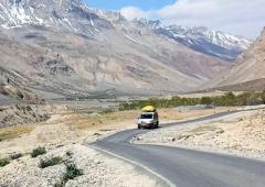 Beautiful India: 10 Journeys by Road