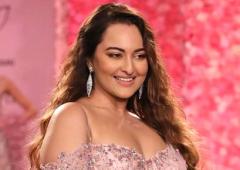 Sonakshi Is A Blushing Beauty In Pink