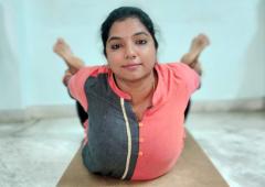5 Asanas For The Office!