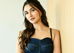 Nikita Makes Fashion Look Easy