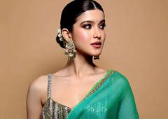 Shanaya, Alia Slay In Peacock Green
