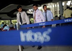 Infosys Plans To Hire 20,000 Freshers