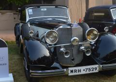 Mercedes Benz classics take over Mumbai's streets!