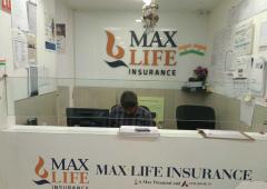 'Axis Max Life aims to be breakout No. 3 in life insurance'
