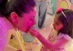 Kareena's Cake Time With Inaaya