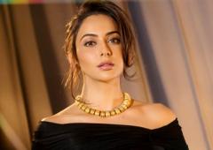 Like Rakul's Saal Ka Pehla Post?