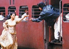 The Actor Missing From DDLJ Climax