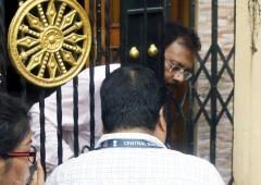 CBI Checks RG Kar Ex-Principal's Home