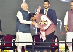 A Pat For Fadnavis From Modi