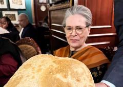 When Gandhis Enjoyed Chole Bhature