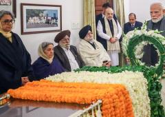 Modi, Prez, VP Pay Respects To Dr Singh