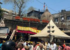 SEE: Km-long queue of Lord Shiva devotees in Mumbai