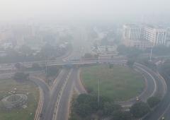 SC steps in as Delhi air quality slips to 'severe\+'