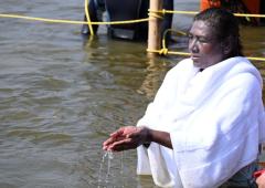 PHOTOS: Prez Murmu takes holy dip at Maha Kumbh 