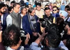 Can Tharoor & Co Win The Americans Over?