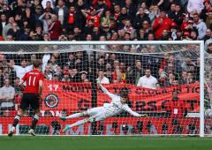 Man Utd beat Coventry on penalties, make FA Cup final